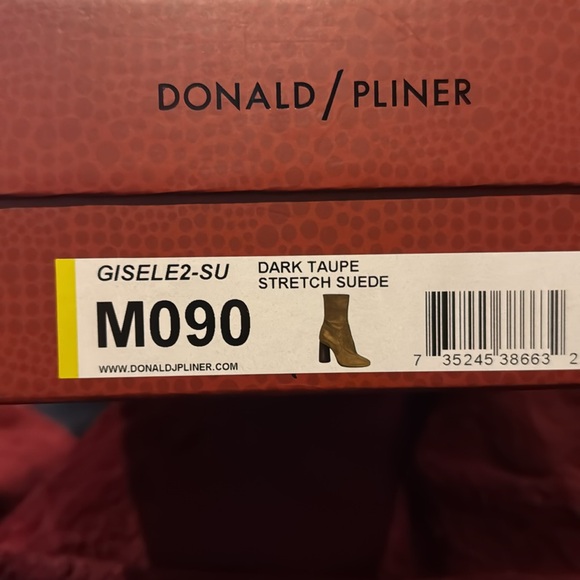 Gisele dark taupe stretch suede boots - Picture 5 of 8